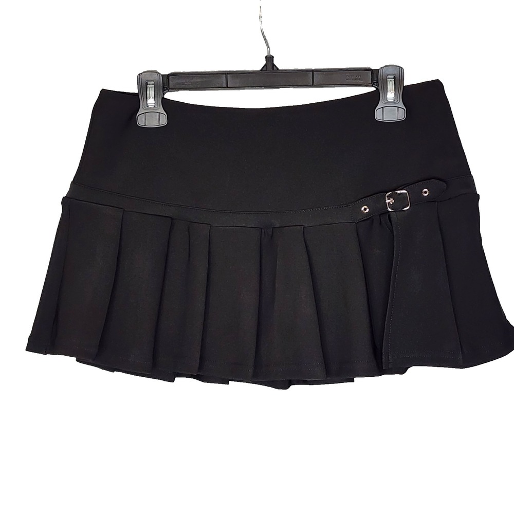 FREE HAVEN Size Large Black Pleated Buckle Accent Tennis Active Skort Whimsigoth
